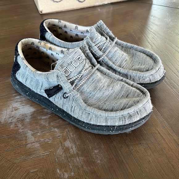 Hey Dude Shoes Boys Size Y3l4 Hey Dudes Some Wear At The Front Of